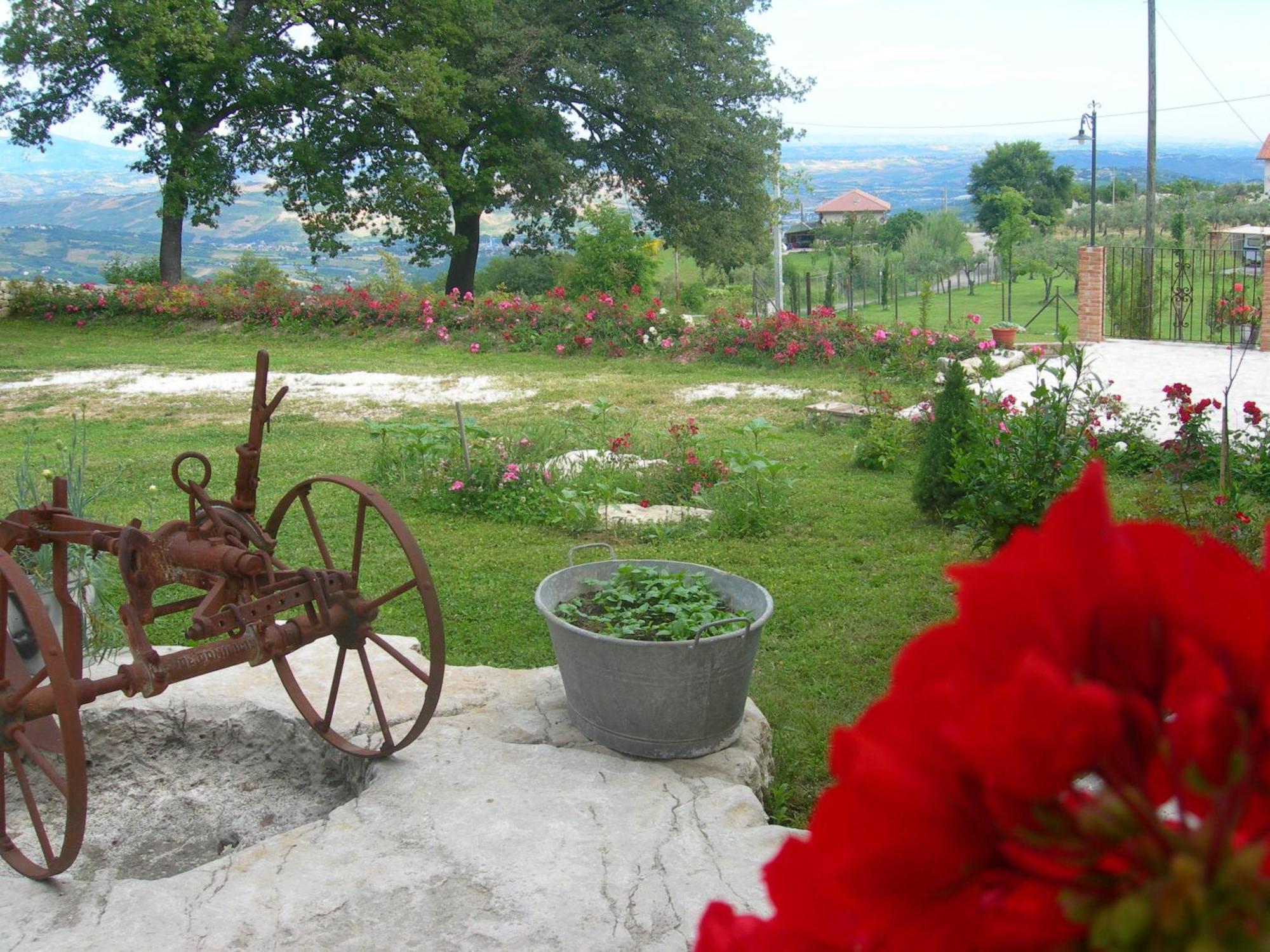 Agriturismo Borgo San Martino Abbateggio Εξωτερικό φωτογραφία