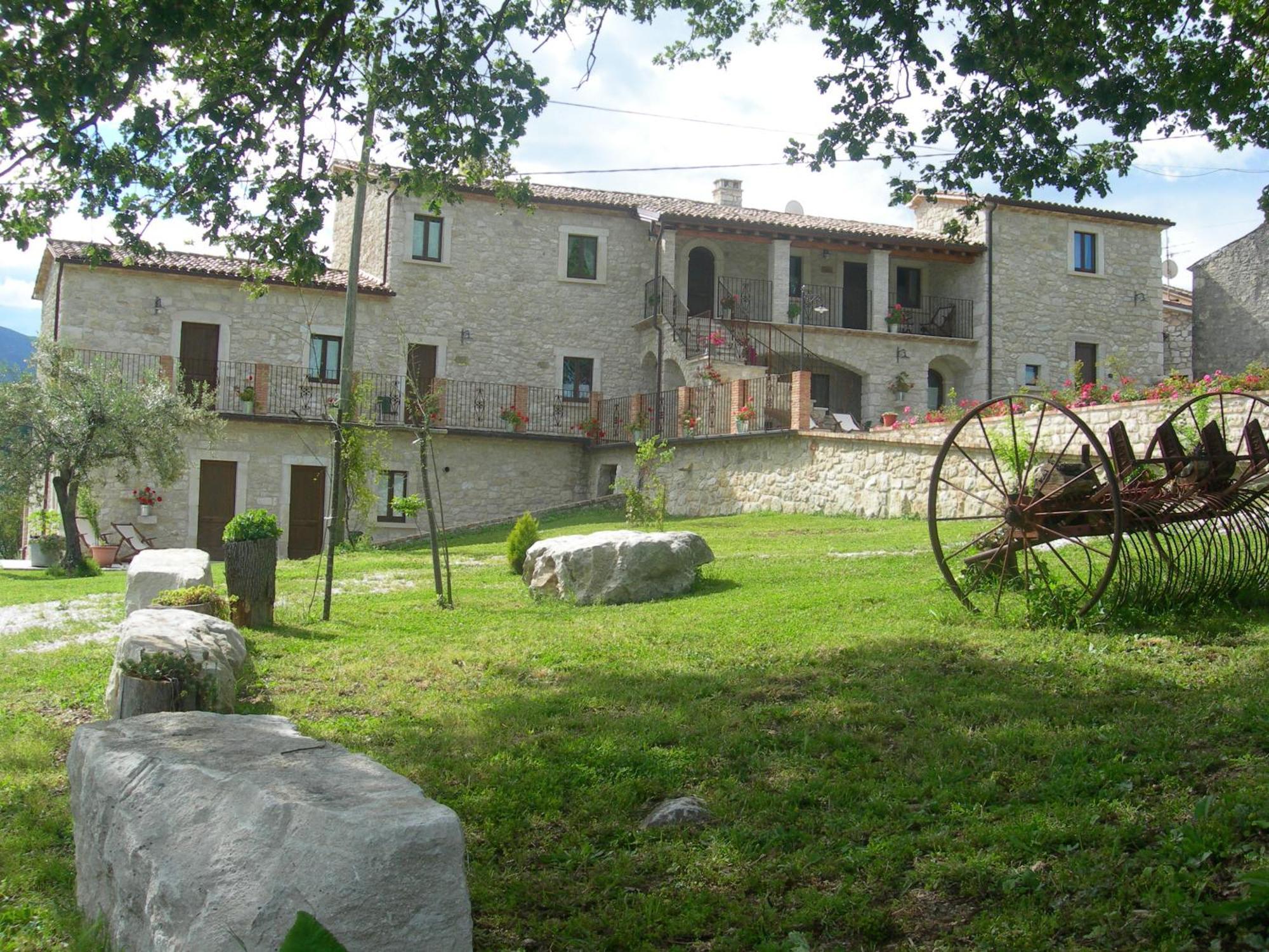 Agriturismo Borgo San Martino Abbateggio Εξωτερικό φωτογραφία
