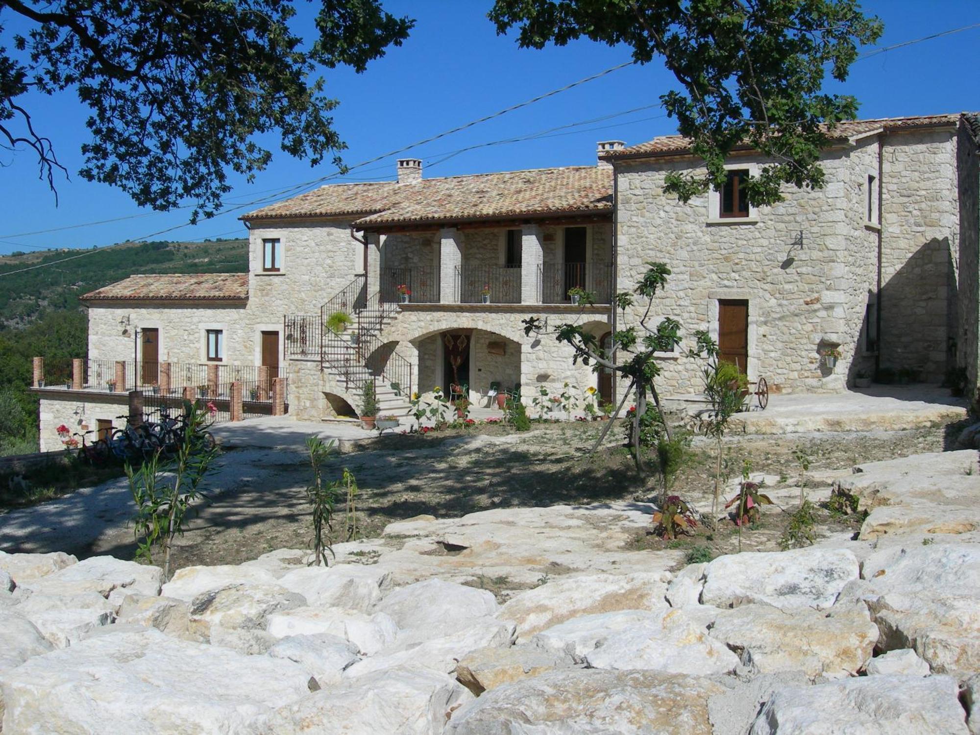 Agriturismo Borgo San Martino Abbateggio Εξωτερικό φωτογραφία