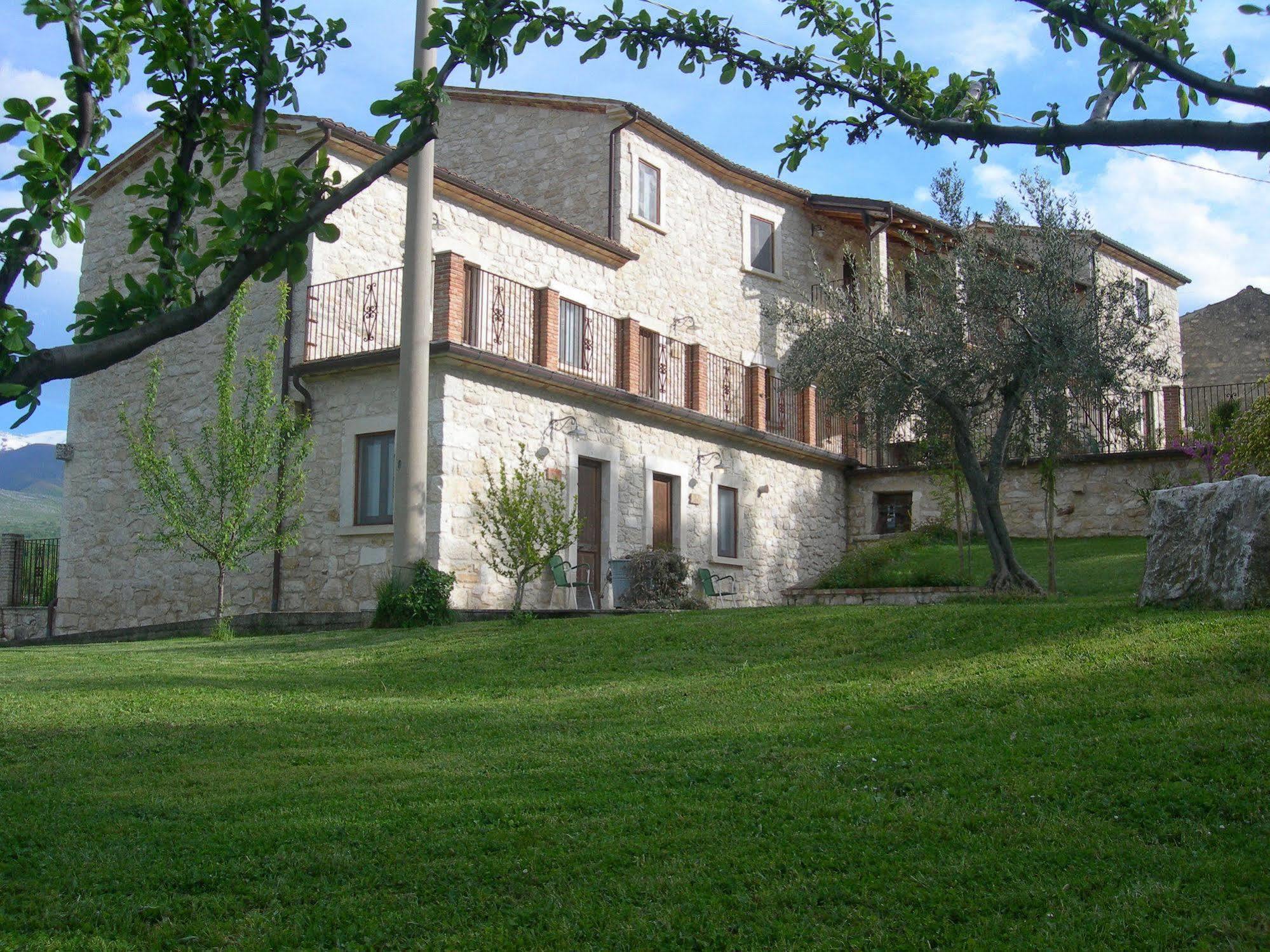 Agriturismo Borgo San Martino Abbateggio Εξωτερικό φωτογραφία