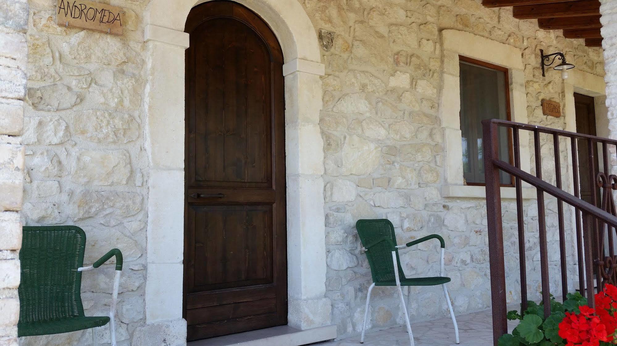 Agriturismo Borgo San Martino Abbateggio Εξωτερικό φωτογραφία