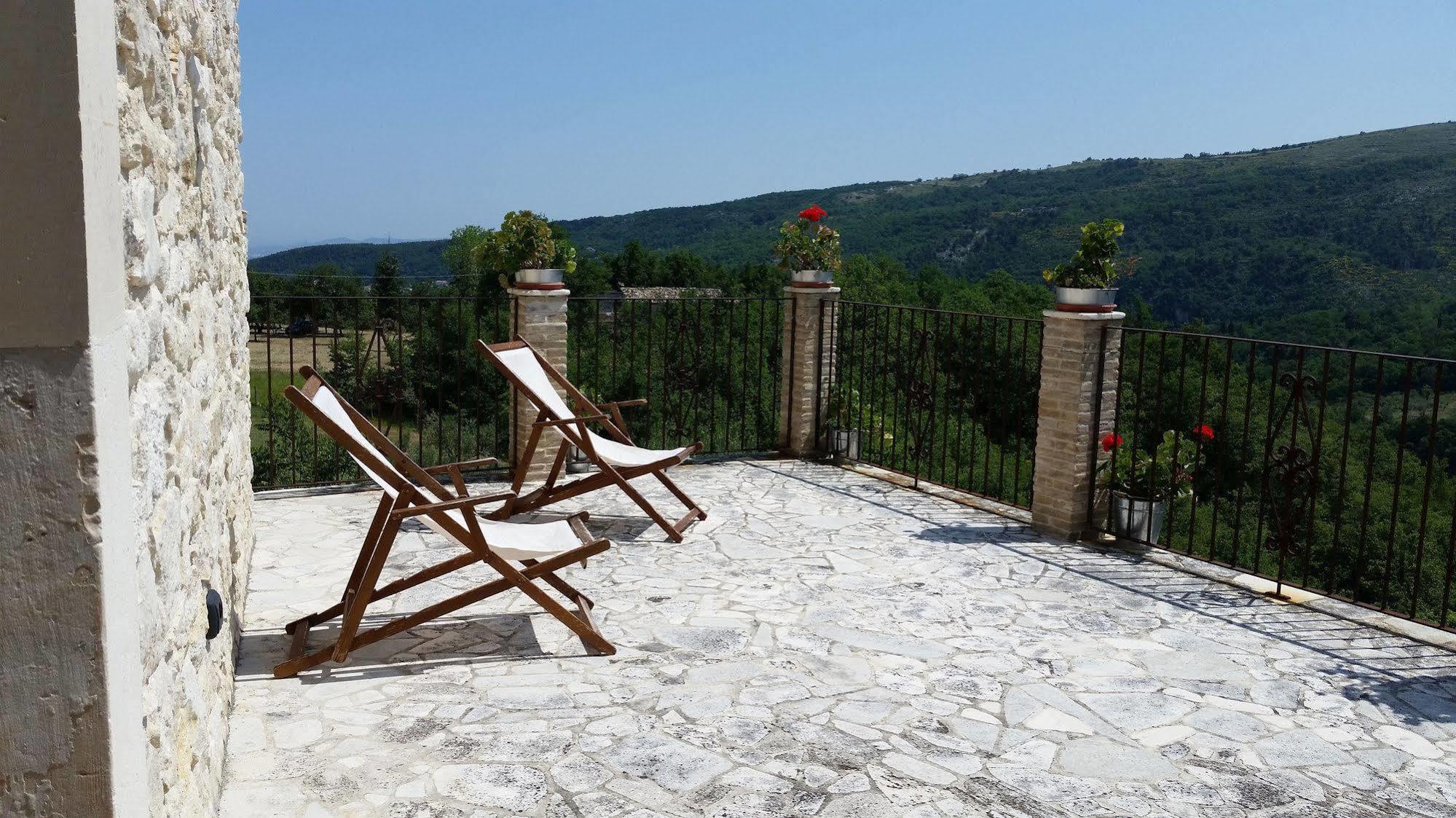 Agriturismo Borgo San Martino Abbateggio Εξωτερικό φωτογραφία